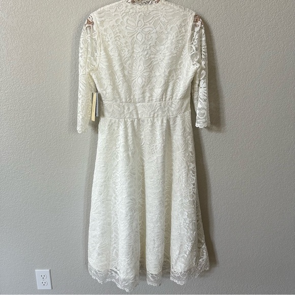 Kiyonna Mademoiselle White A-Line Plunge Lace Cocktail Dress - Picture 2 of 8